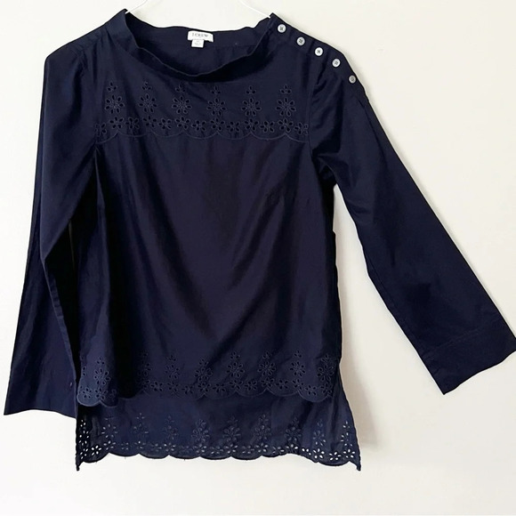J. Crew Eyelet 100% Cotton Top Navy Blue Lace Cottagecore Lightweight Feminine - Picture 3 of 11
